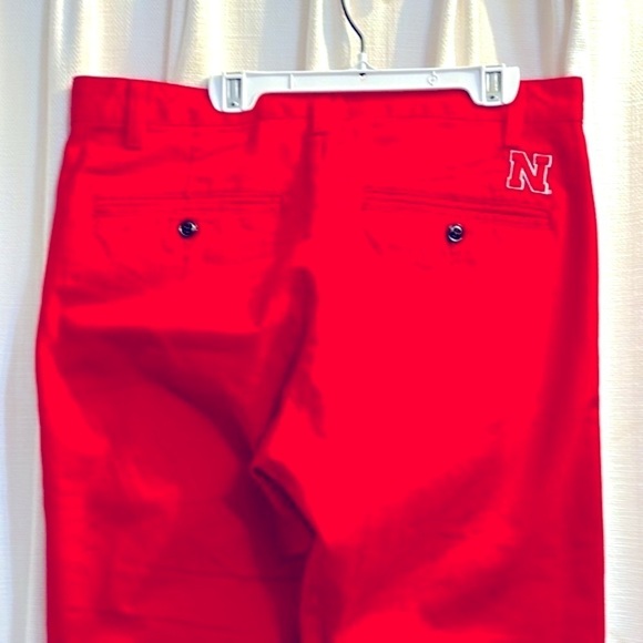 NWOT Red Dockers Cotton Game Day Nebraska Huskers Embroidered Pants Sz 30 x 32 - Picture 5 of 8